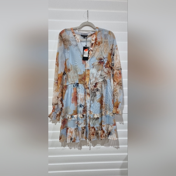 Portmans Dresses & Skirts - Portmans Golden Garden Dress size 12